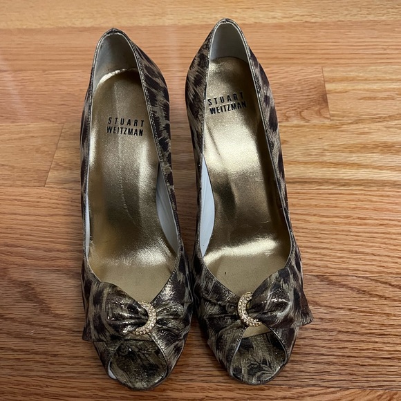 Stuart Weitzman leopard print sparkly pumps - Picture 4 of 4